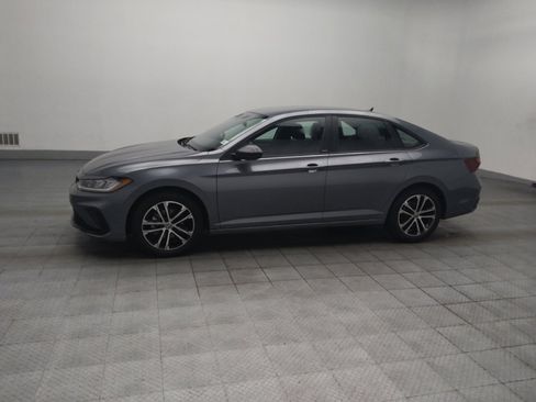 Used 2025 Volkswagen Jetta Sport FWD image 2