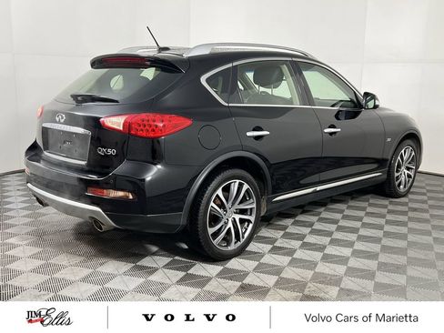 Used 2016 INFINITI QX50 Base w/ Deluxe Touring Package image 11