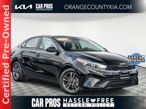 Certified 2023 Kia Forte LXS image 2