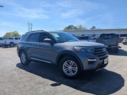 Certified 2023 Ford Explorer XLT w/ Equipment Group 202A