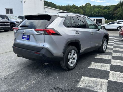 Used 2025 Toyota RAV4 XLE FWD image 3