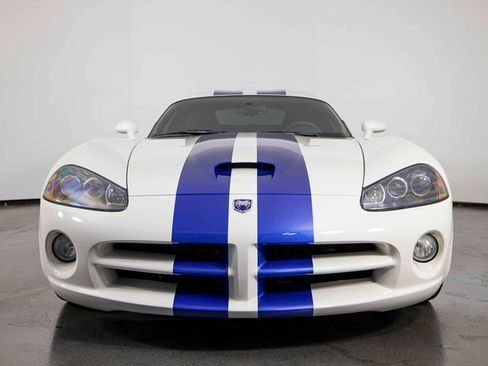 Used 2006 Dodge Viper SRT-10 w/ VOI9 Edition image 3