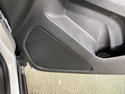 Used 2023 Chevrolet Equinox LS image 29