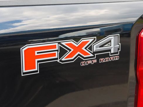 Used 2024 Ford F250 Lariat w/ Chrome Package AWD/4WD image 9