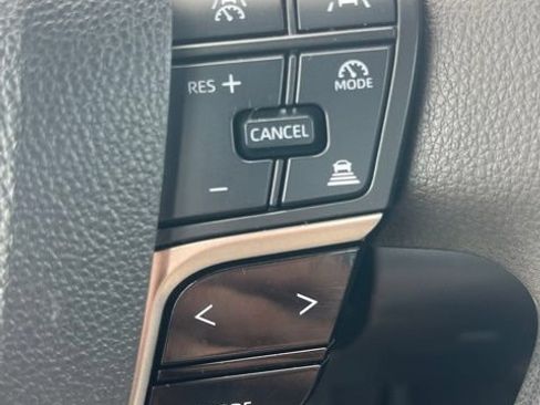 Used 2025 Toyota Camry LE FWD image 12