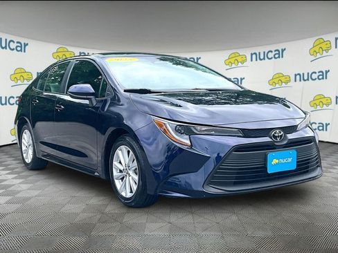 Used 2025 Toyota Corolla LE w/ LE Premium Package FWD image 1