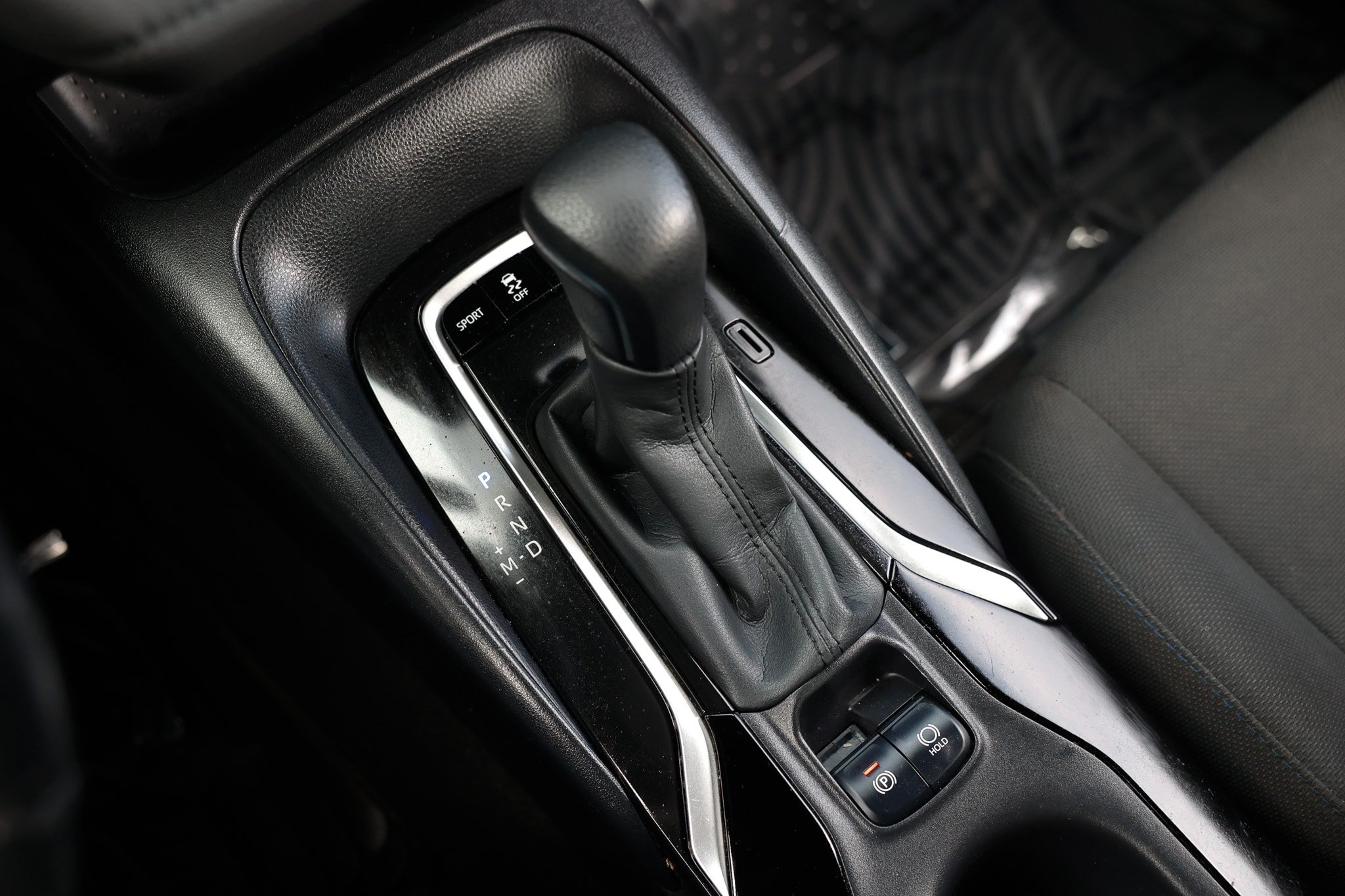 Used 2022 Toyota Corolla SE FWD image 40