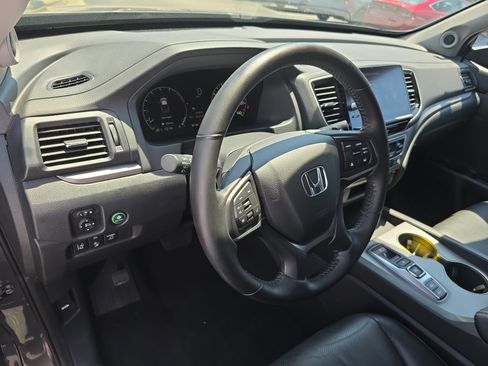 Certified 2024 Honda Ridgeline RTL image 16