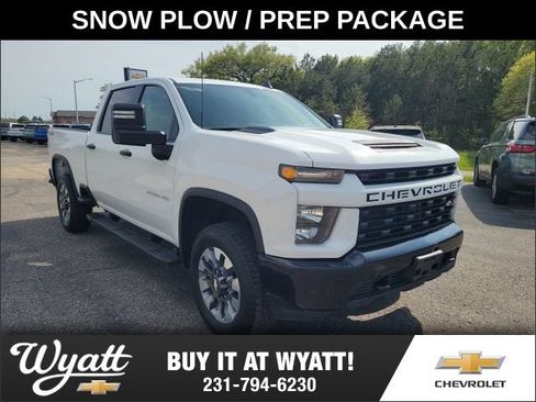 Used 2022 Chevrolet Silverado 2500 Custom w/ Custom Value Package AWD/4WD image 1