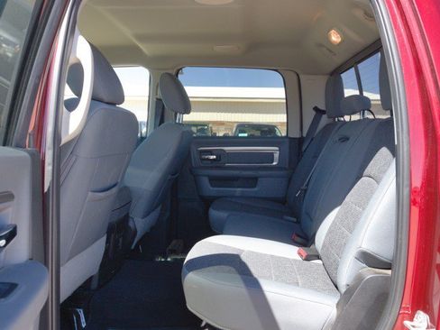 Used 2018 RAM 2500 Big Horn AWD/4WD image 30