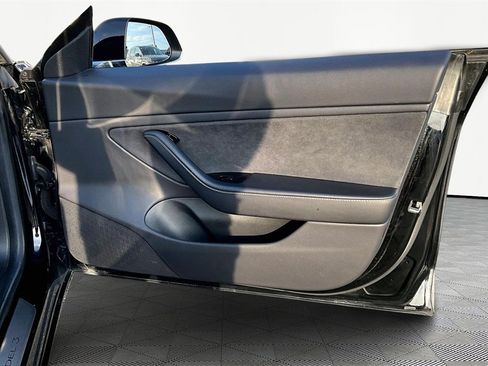 Used 2019 Tesla Model 3 Long Range image 24