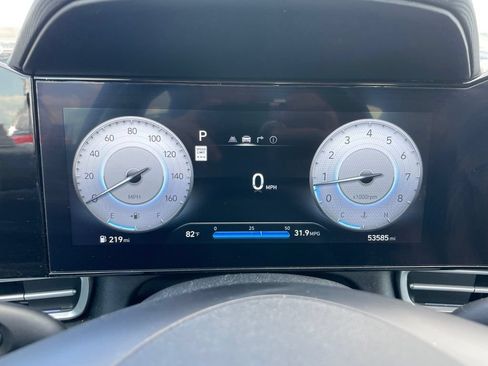 Used 2025 Hyundai Elantra SEL FWD image 9