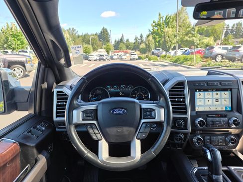 Used 2017 Ford F150 Platinum w/ Technology Package AWD/4WD image 12