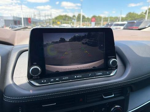 Certified 2023 Nissan Rogue S AWD/4WD image 18