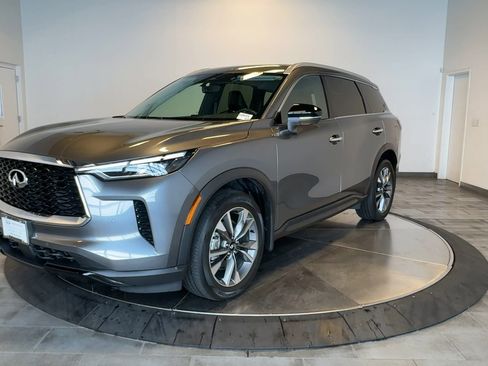Certified 2023 INFINITI QX60 Luxe w/ Cargo Package AWD/4WD image 4