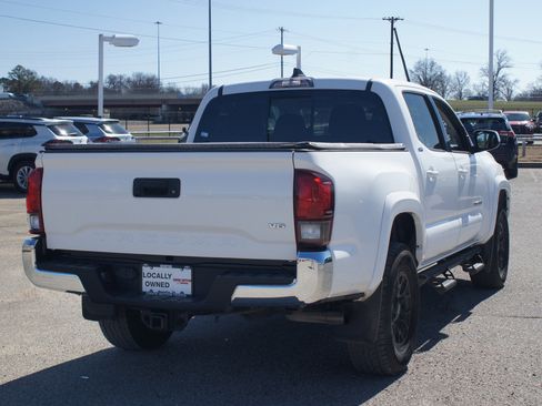 Used 2022 Toyota Tacoma SR5 image 18