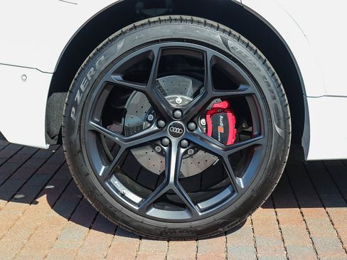 Used 2025 Audi RS Q8 performance AWD/4WD image 6