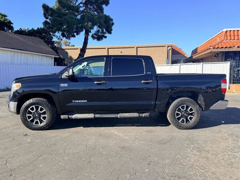 Used 2015 Toyota Tundra SR5 w/ TRD Off Road Package AWD/4WD image 7