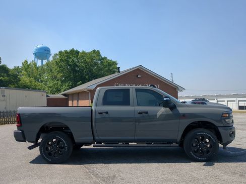 New 2026 RAM 2500 Tradesman AWD/4WD image 2