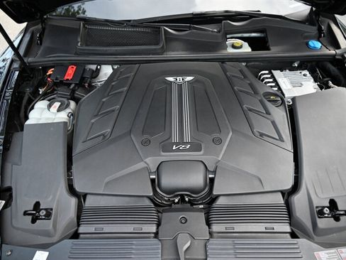 Used 2019 Bentley Bentayga AWD/4WD image 20