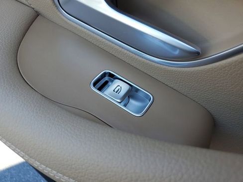 Used 2024 Mercedes-Benz GLE 350 4MATIC image 14