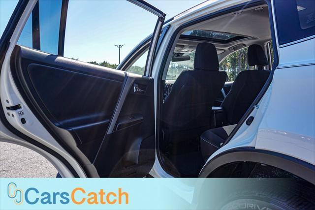 Used 2017 Toyota RAV4 XLE FWD image 31