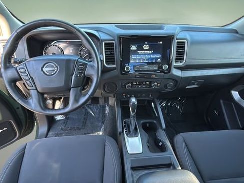 Used 2024 Nissan Frontier SV w/ SV Convenience Package image 16