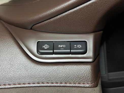 Used 2015 Cadillac Escalade Premium AWD/4WD image 37