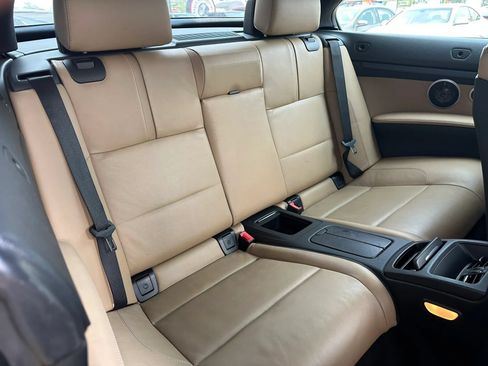 Used 2013 BMW M3 Convertible RWD image 16