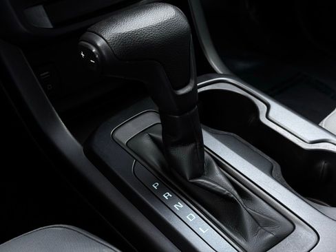 Used 2018 Chevrolet Colorado W/T w/ WT Convenience Package image 32