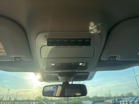 Used 2023 Ford F250 XLT w/ XLT Premium Package image 18