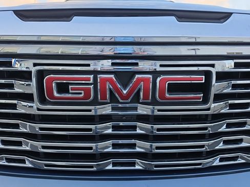 Used 2025 GMC Sierra 1500 Denali w/ Denali Reserve Package AWD/4WD image 37
