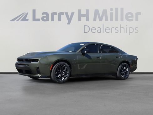 New 2026 Dodge Charger R/T w/ Driver Convenience Group AWD/4WD image 2