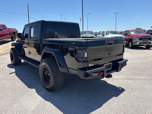 Used 2023 Jeep Gladiator Sport AWD/4WD image 4