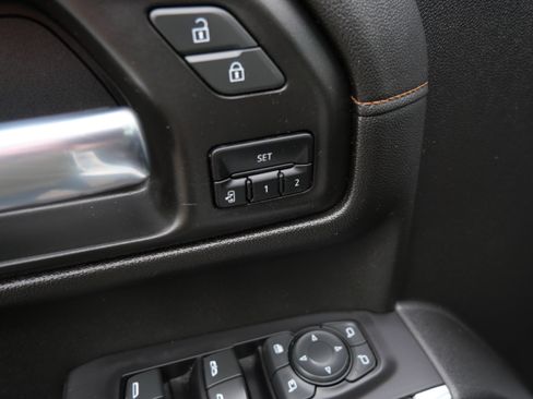 Certified 2021 GMC Sierra 1500 AT4 w/ AT4 Premium Package AWD/4WD image 22