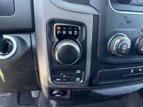 Used 2017 RAM 1500 Express image 21