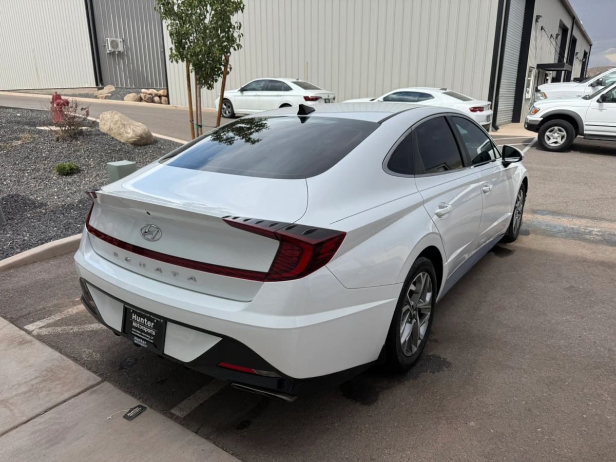 Used 2021 Hyundai Sonata SEL w/ Preferred Accessory Package FWD image 8