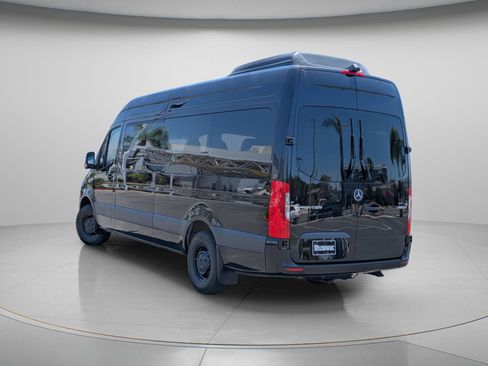 New 2026 Mercedes-Benz Sprinter 2500 image 2