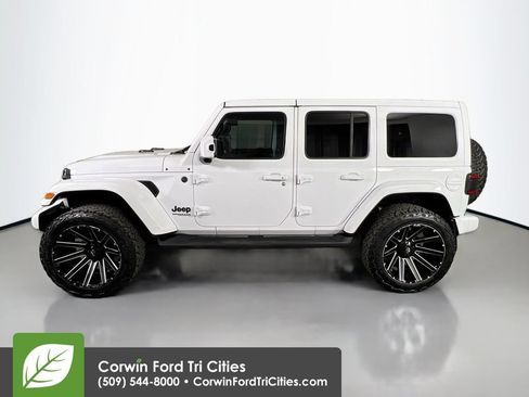 Used 2021 Jeep Wrangler Unlimited Sahara AWD/4WD image 6
