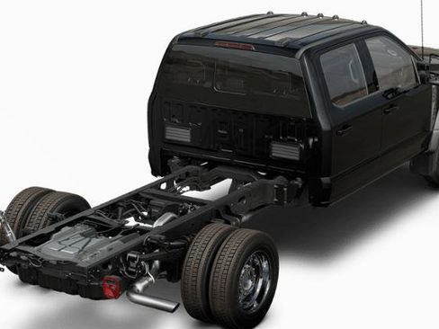New 2025 Ford F550 4x4 Crew Cab image 21