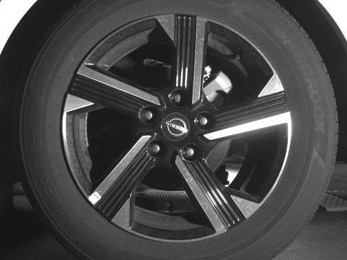 Used 2025 Nissan Sentra SV image 14