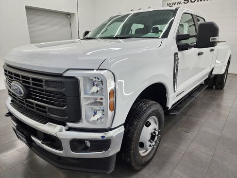 Used 2025 Ford F350 XL image 6