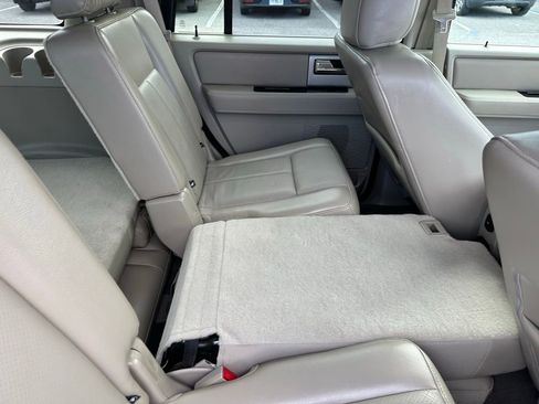 Used 2012 Ford Expedition Limited image 18