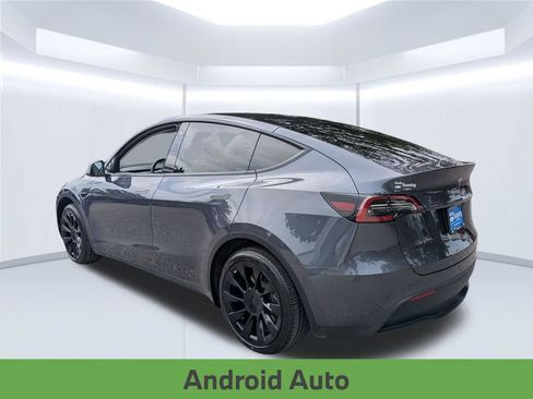 Used 2022 Tesla Model Y Long Range AWD/4WD image 3