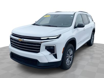 Certified 2025 Chevrolet Traverse LT