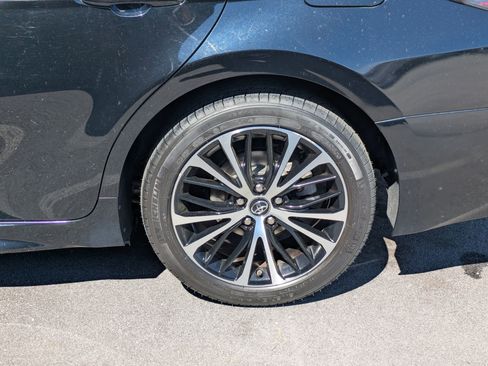 Used 2021 Toyota Camry SE image 8