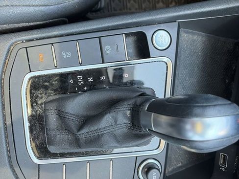 Used 2019 Volkswagen Jetta SE image 19