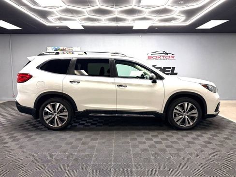 Used 2022 Subaru Ascent Touring AWD/4WD image 16