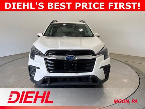 Used 2023 Subaru Ascent Limited AWD/4WD image 2