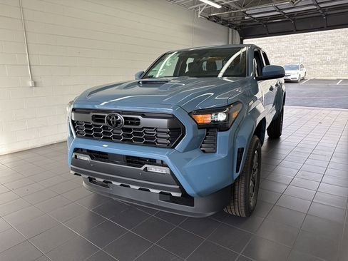New 2026 Toyota Tacoma TRD Sport image 3